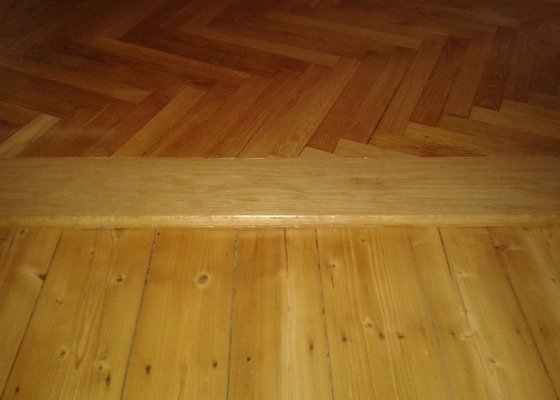 Broušení a lakování dřevěné podlahy 12m2